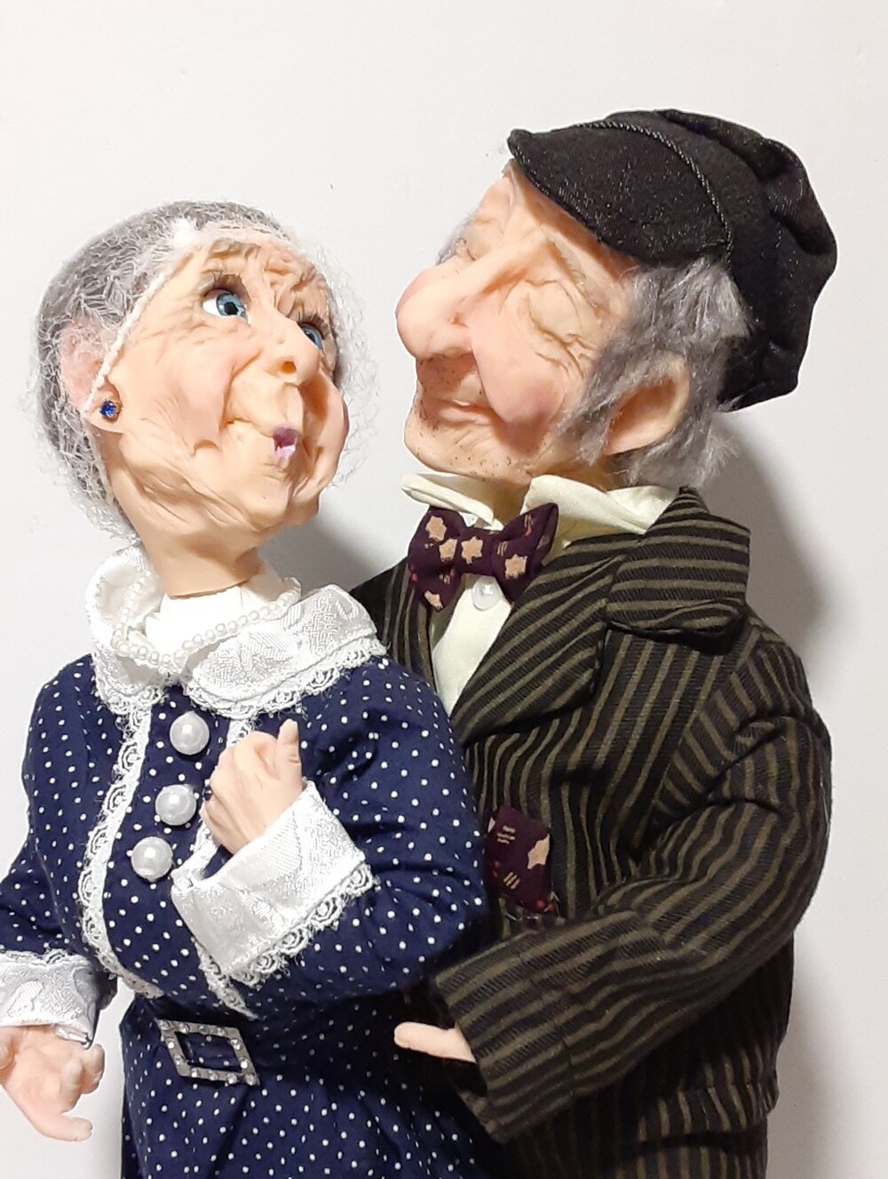 Jacqueline Kent Town Folk Old Couple "Young Hearts” Collectable Dolls Vintage